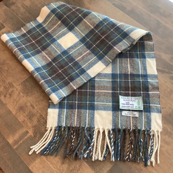 Vintage Accessories - Vintage Plaid Wool Scarf Fringe | 100% Wool & Made in Scotland